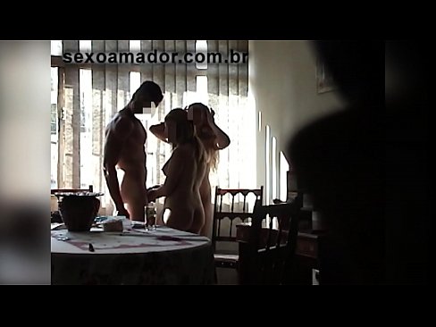 ❤️ Miqtë e seksit ftojnë një burrë gjigant dhe një treshe me të ❤️❌ Porno e vështirë në pornografi sq.filmepornonline.ru