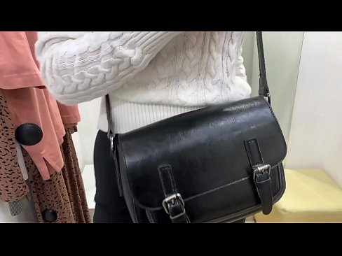 ❤️ Masturbim publik i kurvës së re FeralBerry me një dildo në dhomën e montimit ❤️❌ Porno e vështirë në pornografi sq.filmepornonline.ru